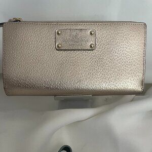 Kate Spade New York Wellesley Metallic Rose Wristlet